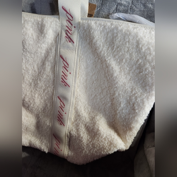 NWT Victoria’s Secret beige and pink plush tote bag - Picture 4 of 11